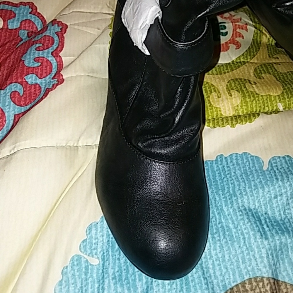 BNWT My delicious boots these are so 🔥🔥🔥